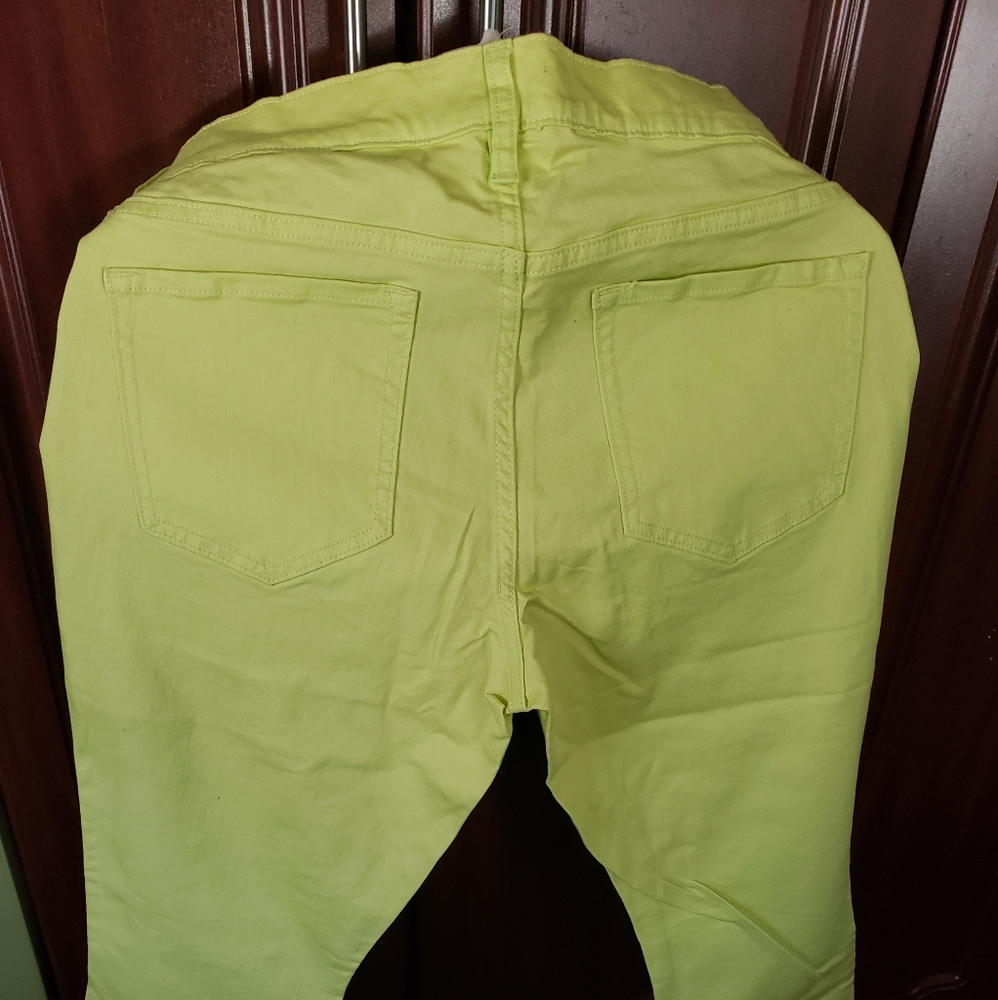 Jeans - Picture 2 of 3